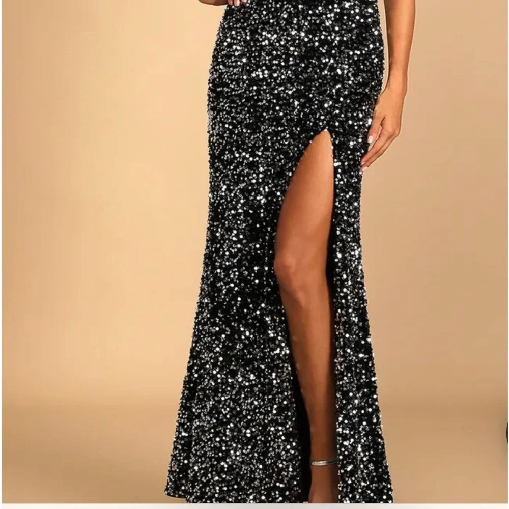 NWT Lulus formal dress - Picture 3 of 6